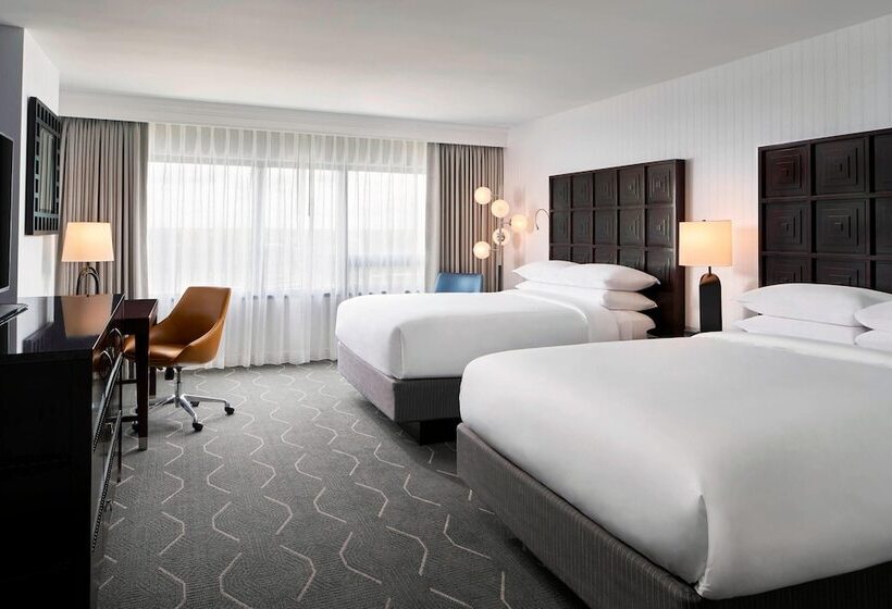 غرفه قياسيه سريرين مزدوجين, Renaissance Baltimore Harborplace