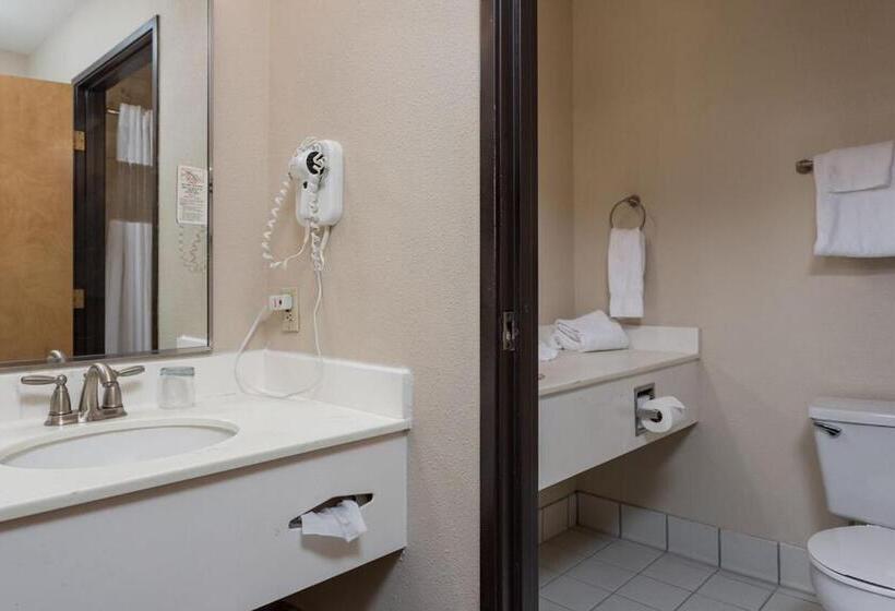 Номер Deluxe, Shilo Inns Newport Oceanfront