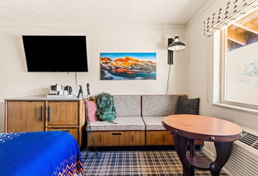 اتاق لوکس, Outbound Mammoth