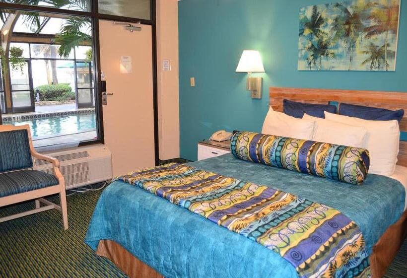 غرفة قياسية مطلّة علي حمام السباحة, Sun Viking Lodge  Daytona Beach