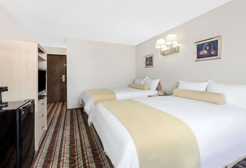 Номер Стандарт 2 Двуспальные Кровати, Super 8 By Wyndham Lake Havasu City