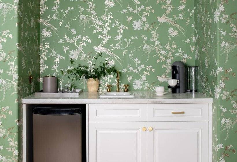 جناح جونيور, The Inn At Rancho Santa Fe