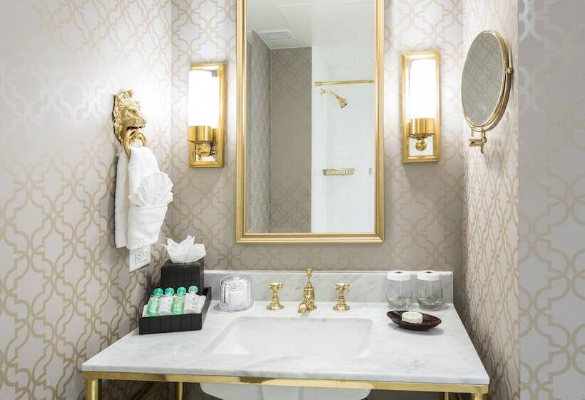 Номер Deluxe, The Lancaster