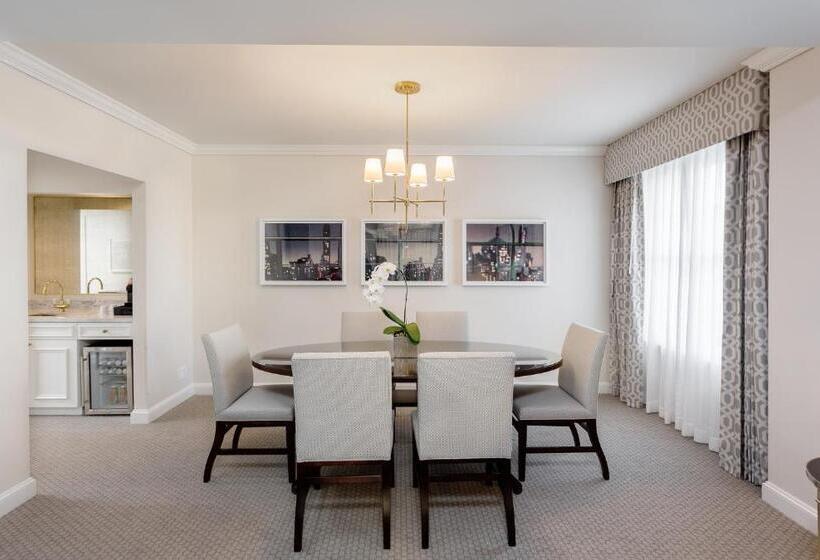 Люкс, The Lancaster