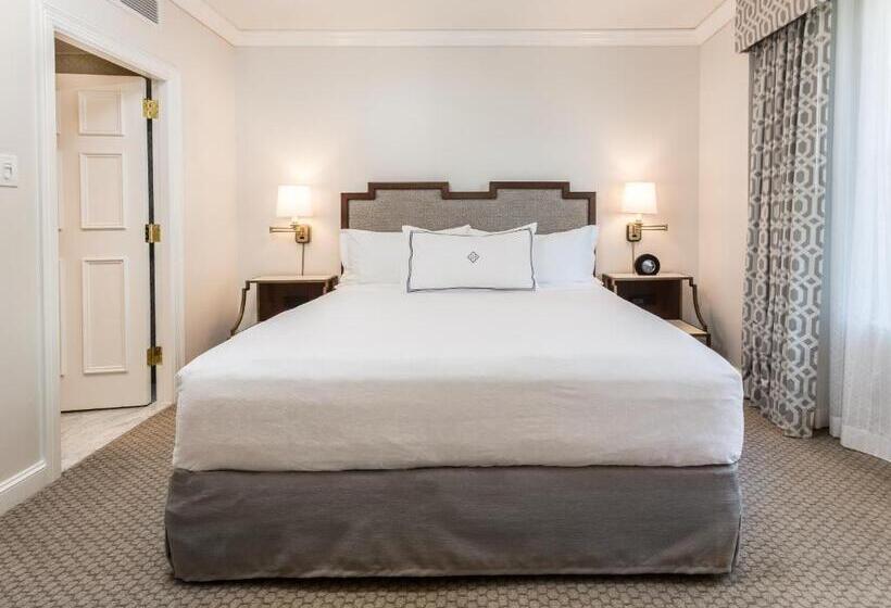 Номер Классика Кровать Кинг, The Lancaster