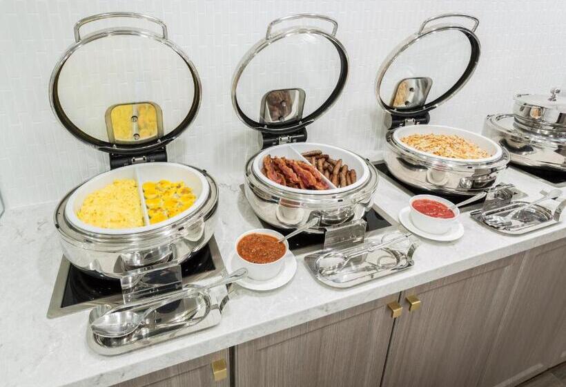 Пентхаус, The Lancaster