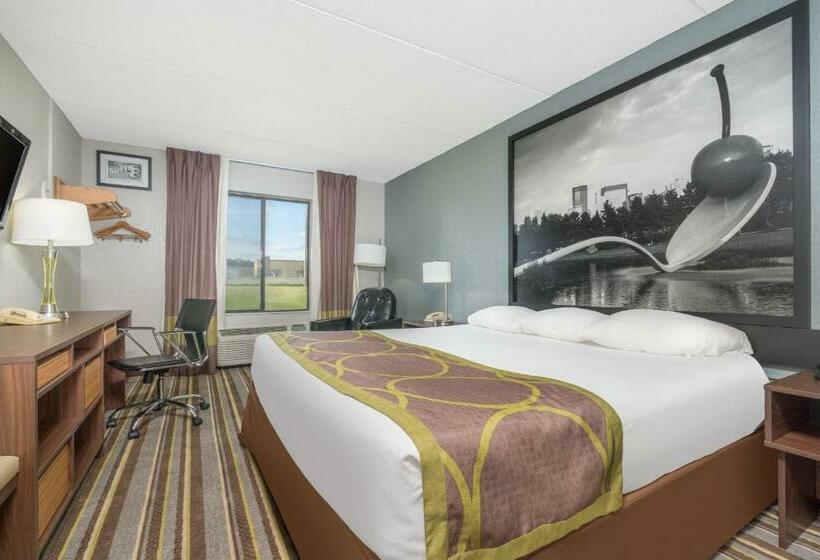 带大床的标准间, Super 8 By Wyndham Bloomington/airport