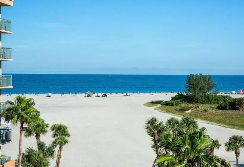 Standard Room with Balcony, Sheraton Sand Key Resort
