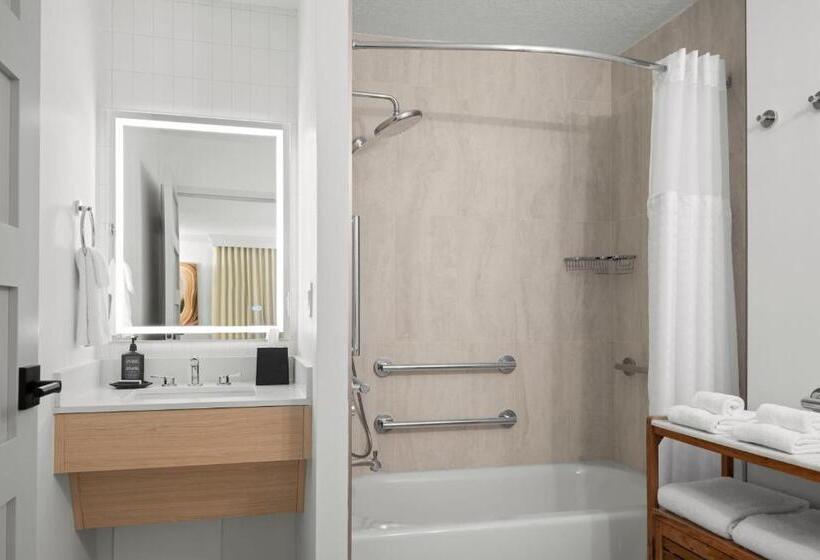 غرفة قياسية سرير كينج, Sheraton Sand Key Resort