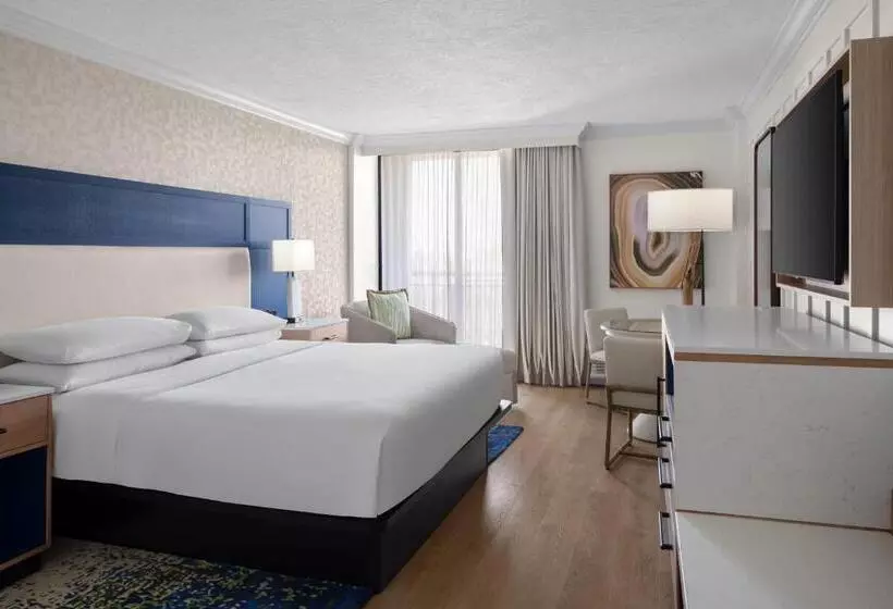 Standard Room King Size Bed, Sheraton Sand Key Resort