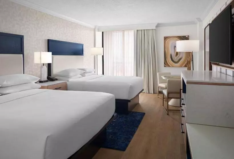 Standard Room 2 Double Beds, Sheraton Sand Key Resort