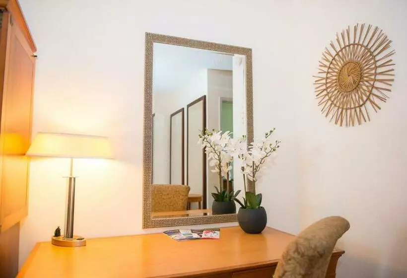 اتاق استاندارد, Shore Haven Resort Inn
