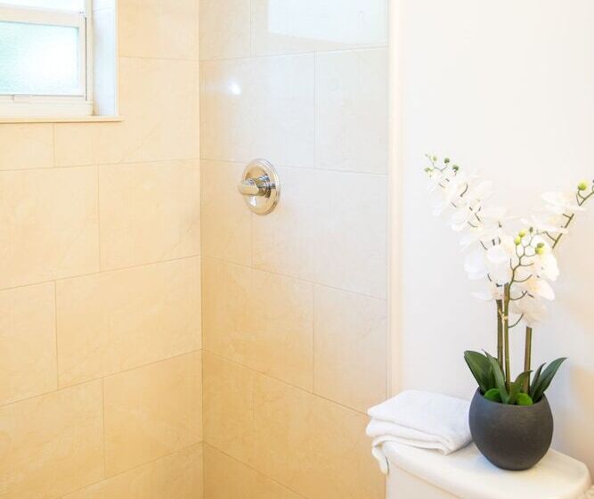 标准间, Shore Haven Resort Inn