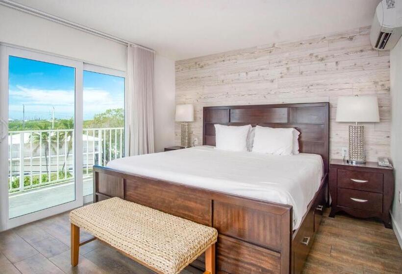 جناح ديلوكس سرير كينج, Skipjack Resort & Marina