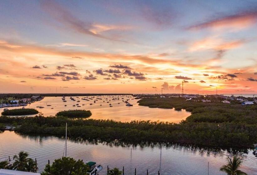 جناح ديلوكس غرفتين نوم, Skipjack Resort & Marina