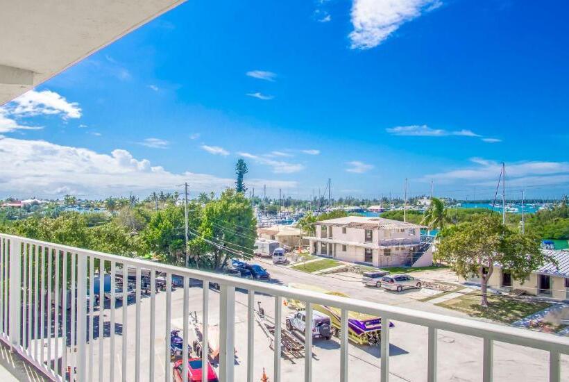 جناح سرير كينج, Skipjack Resort & Marina