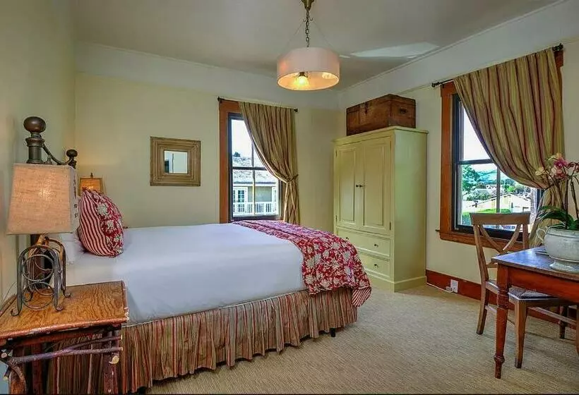 اتاق استاندارد با تخت دو نفره بزرگ, Sonoma Hotel