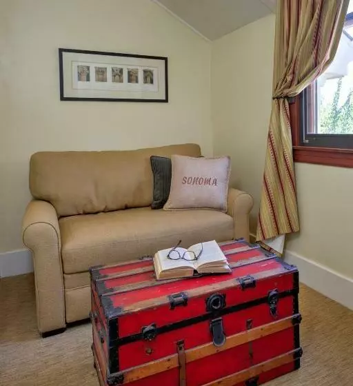 اتاق سوپریور با تخت دو نفره بزرگ, Sonoma Hotel