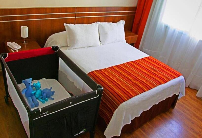 חדר סופריור, America