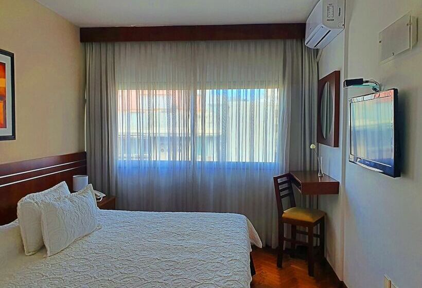 חדר סופריור, America