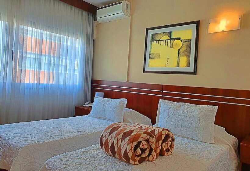 חדר סופריור, America