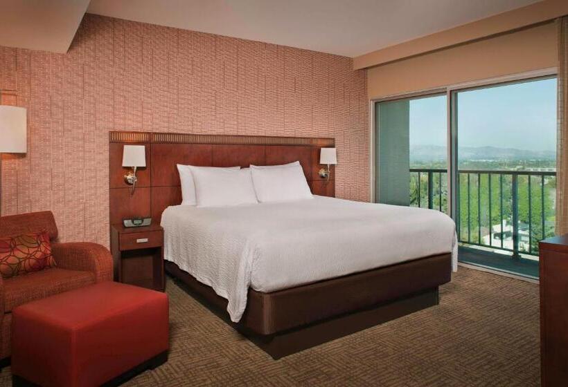 스위트 킹사이즈 침대, Courtyard Los Angeles Sherman Oaks