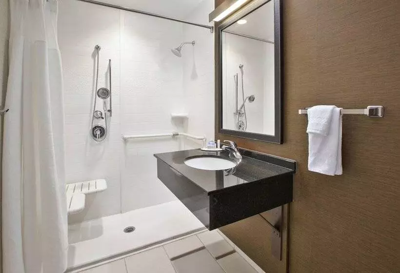 سوییت, Fairfield Inn & Suites By Marriott Milwaukee Downtown