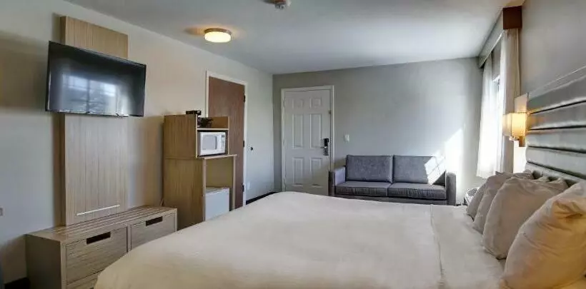 キングサイズベッドのスタンダードルーム, Greentree Inn Flagstaff