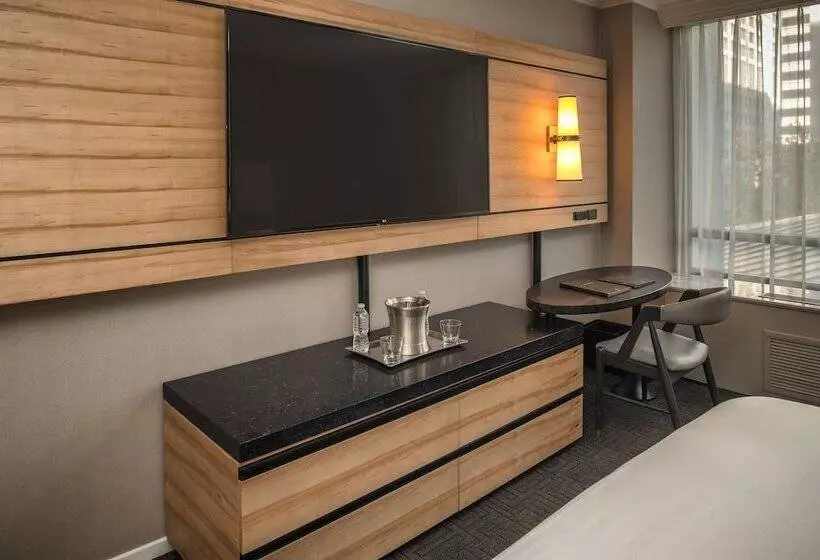 ダブルベッドのスタンダードスタジオ, Hilton Portland Downtown