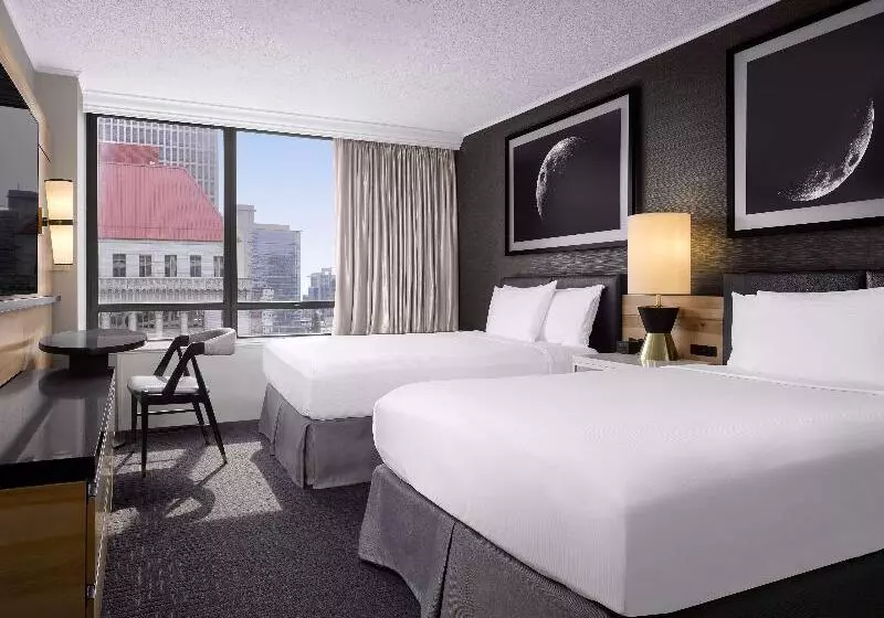 スタンダードシティビュールーム, Hilton Portland Downtown