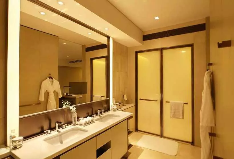 Sviitti King-vuode, Hilton San Diego Airport/harbor Island