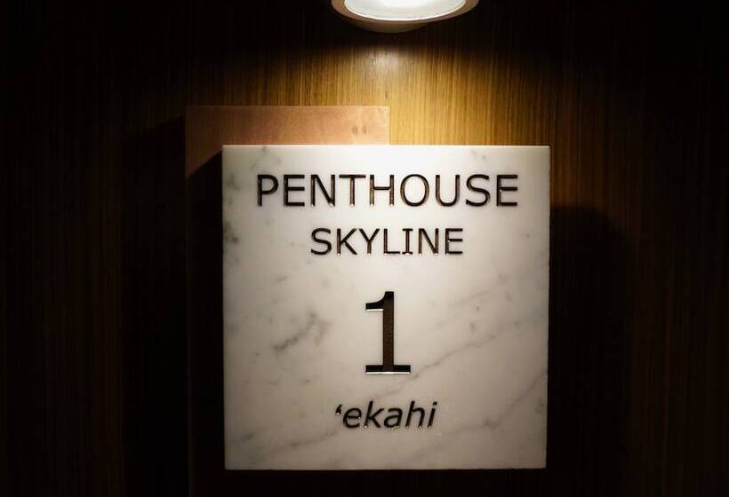 חדר פנטהאוז, La Croix