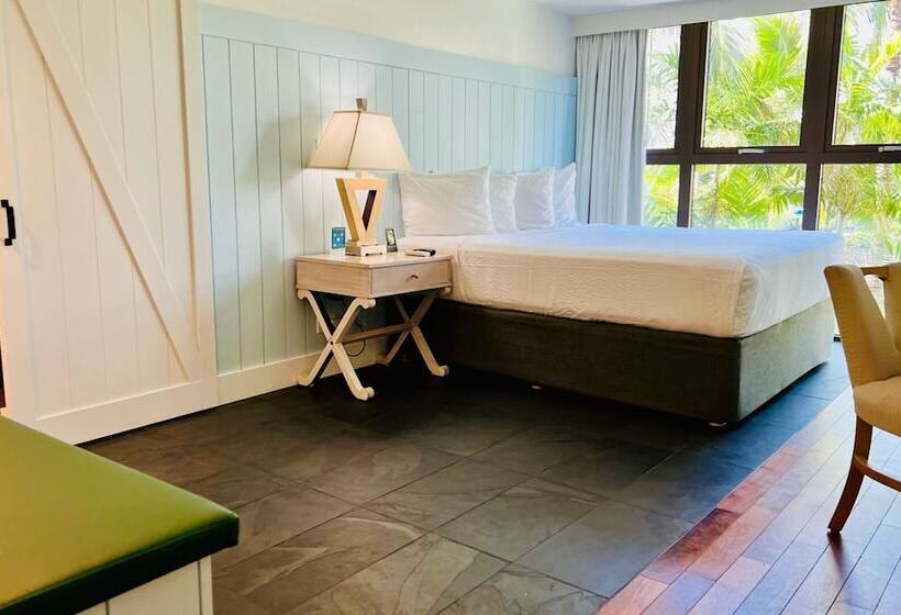 חדר דלוקס, La Croix