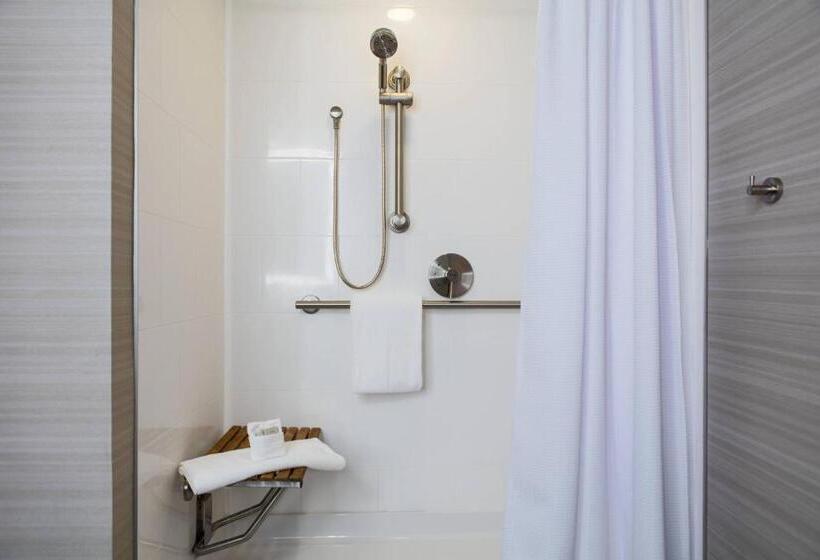 חדר סטנדרט שתי מיטות זוגיות, Renaissance Waterford Oklahoma City