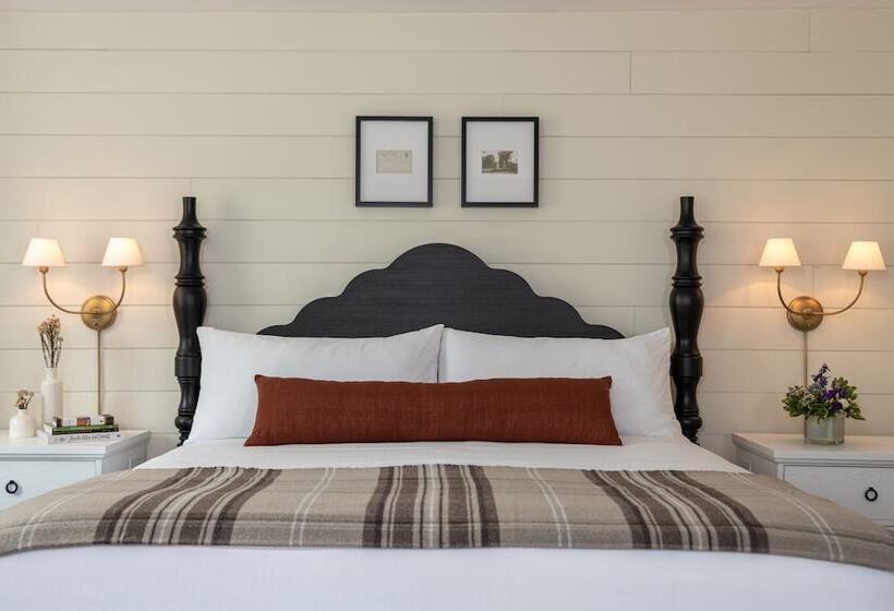 غرفة قياسية, The Wentworth