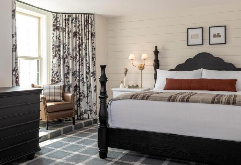 غرفة قياسية سرير كينج, The Wentworth