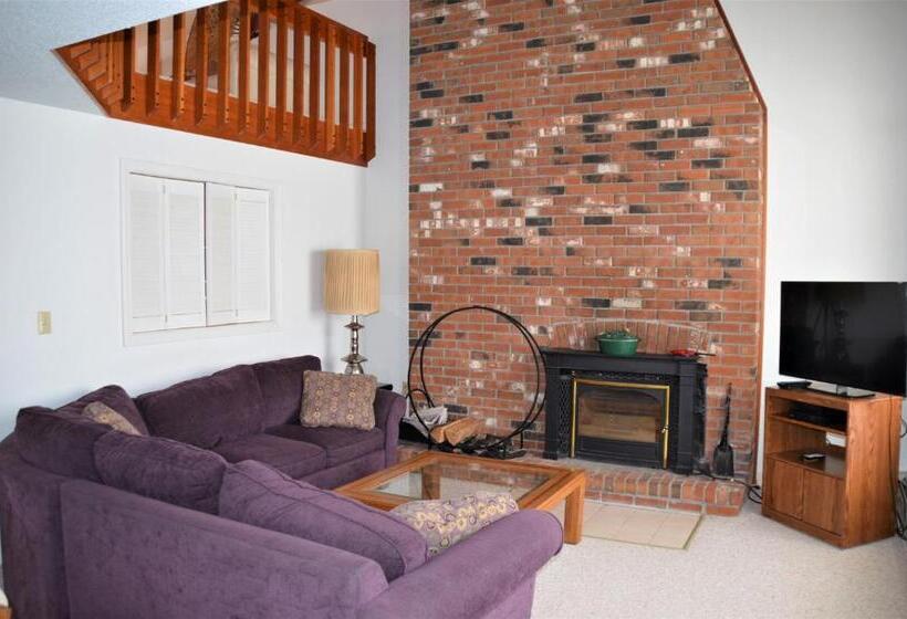 منزل 3 غرف نوم, The Wentworth