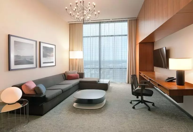 クラブスイート, The Westin Galleria Dallas