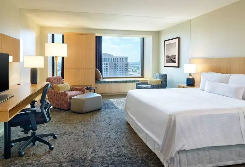 クラブスイート, The Westin Galleria Dallas