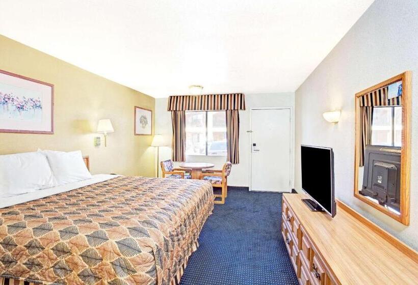 غرفة قياسية, Travelodge By Wyndham Banning Casino And Outlet Mall