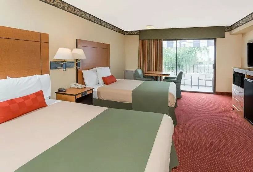 اتاق استاندارد با 2 تخت دوبل, Travelodge By Wyndham San Clemente Beach