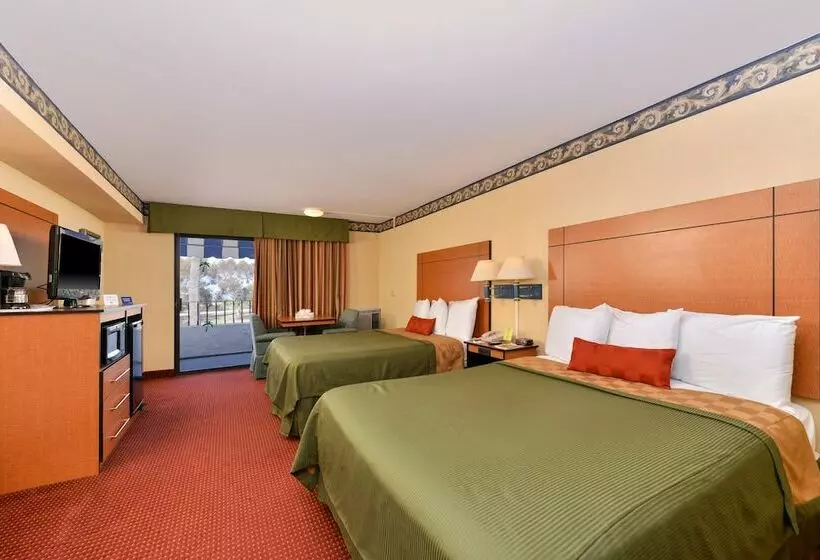 اتاق استاندارد با 2 تخت دوبل, Travelodge By Wyndham San Clemente Beach