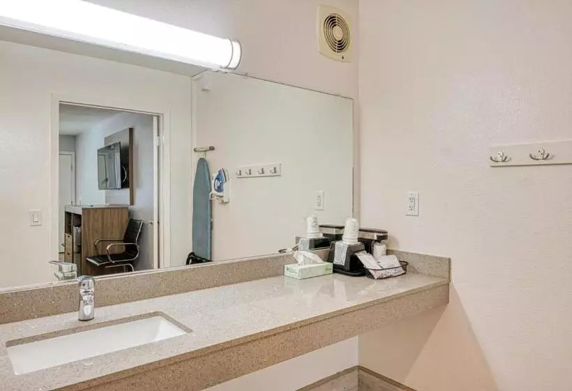 اتاق استاندارد برای معلولان, Vagabond Inn San Luis Obispo