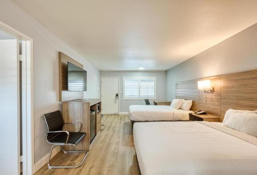 جناح عائلي, Vagabond Inn San Luis Obispo