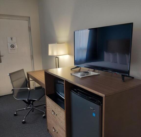 اتاق لوکس, Yogo Inn