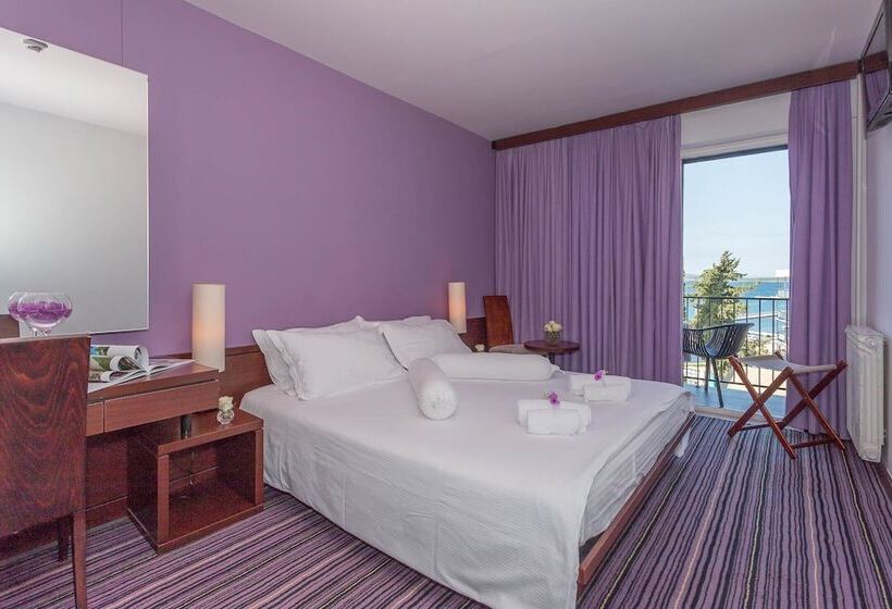 غرفة سوبيريور ذات إطلالة جانبية على البحر, Adriatic