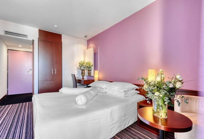 غرفة سوبيريور ذات إطلالة جانبية على البحر, Adriatic