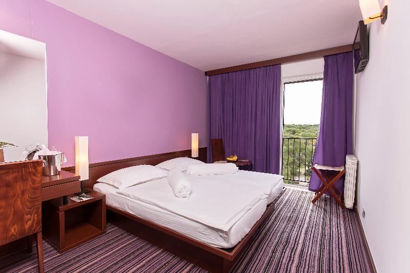 غرفة كومفورت, Adriatic