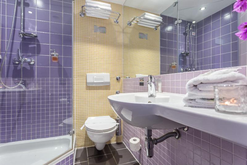 غرفة كومفورت, Adriatic