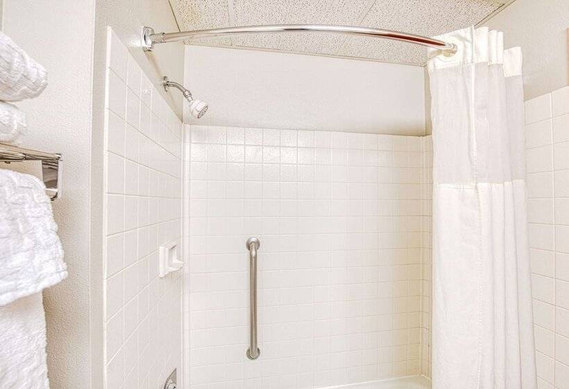 スイート, Best Western Green Valley Inn